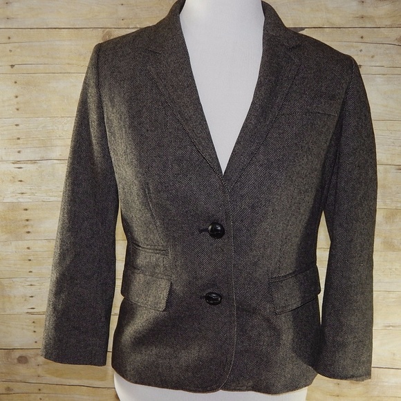 Banana Republic Jackets & Blazers - Banana Republic Wool Blazer Size 6